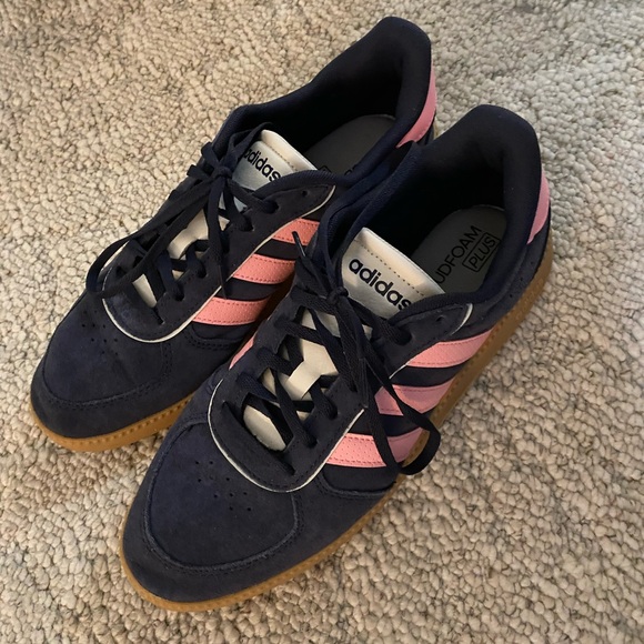 Adidas Navy and Pink Sneakers - Picture 9 of 9